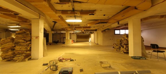 1660m² Commercial property in Barcelona, Spain No. 112489 4