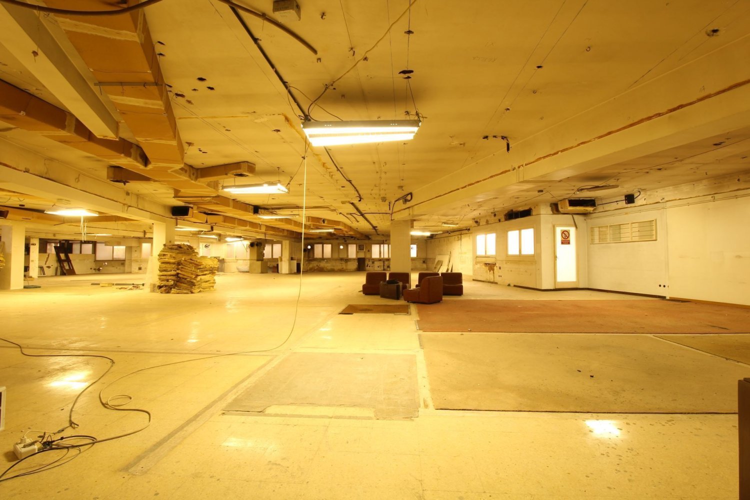 1660m² Commercial property in Barcelona, Spain No. 112489