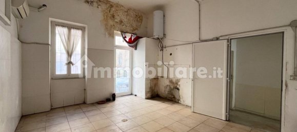 2-salle Propriété commerciale à Alassio, Italy No. 98397 8