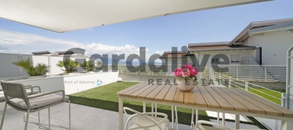 Apartamento de 2 dormitorios en Polpenazze del Garda, Italy No. 266198 3