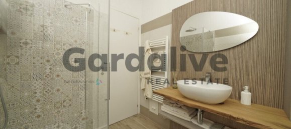 Apartamento de 2 dormitorios en Polpenazze del Garda, Italy No. 266198 22