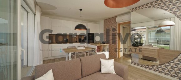 Apartamento de 2 dormitorios en Polpenazze del Garda, Italy No. 266198 19