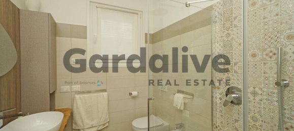 Apartamento de 2 dormitorios en Polpenazze del Garda, Italy No. 266198 20