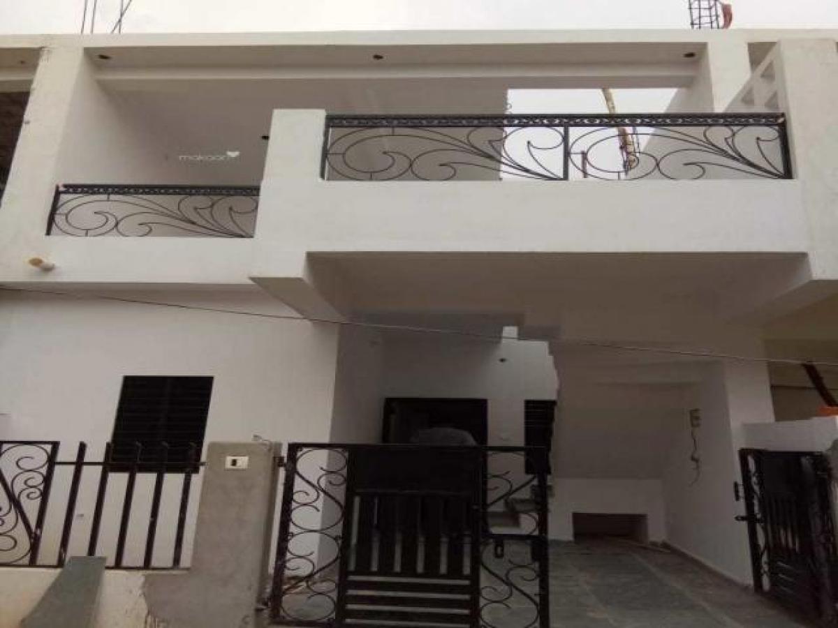 2 Schlafzimmer Haus in Lucknow, India, Nr. 6975