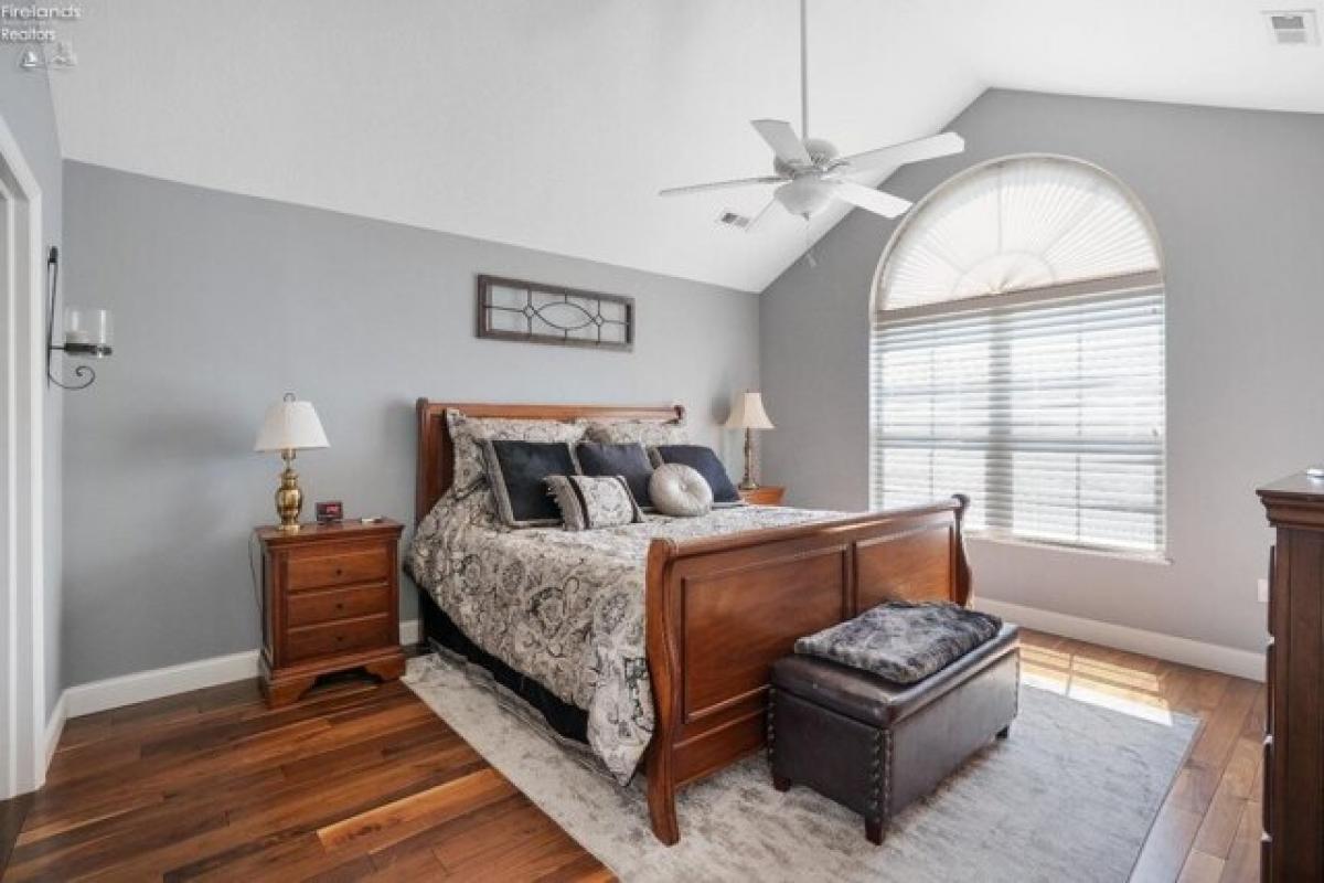 2 bedrooms House in Port Clinton, USA No. 378945