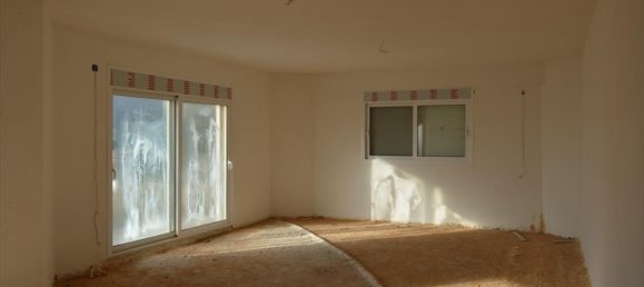 5 bedrooms Commercial property in Palaia Fokaia, Greece No. 6238 2