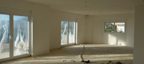 5 bedrooms Commercial property in Palaia Fokaia, Greece No. 6238 3