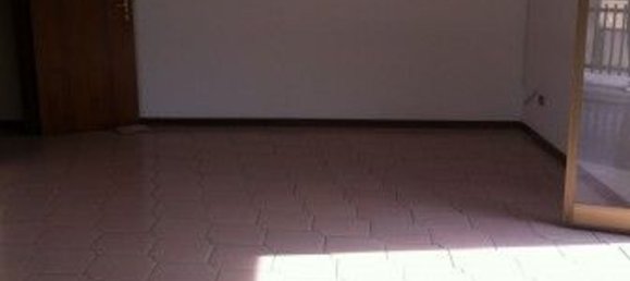 4 rooms Apartment in Paternò, Italy No. 259724 2