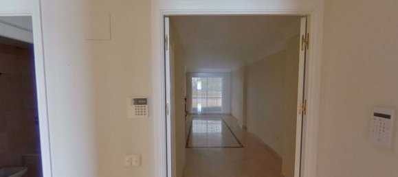 2 chambres Appartement à Marbella, Spain No. 103211 4