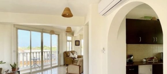 4 dormitorios propiedad comercial en venta en Paphos, Cyprus № 9683 10