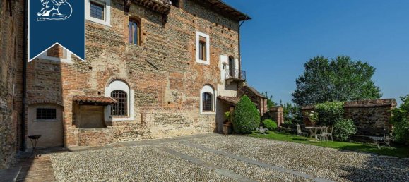 6 bedrooms Castles in Castelletto Cervo, Italy No. 329306 11