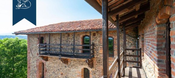 6 bedrooms Castles in Castelletto Cervo, Italy No. 329306 44