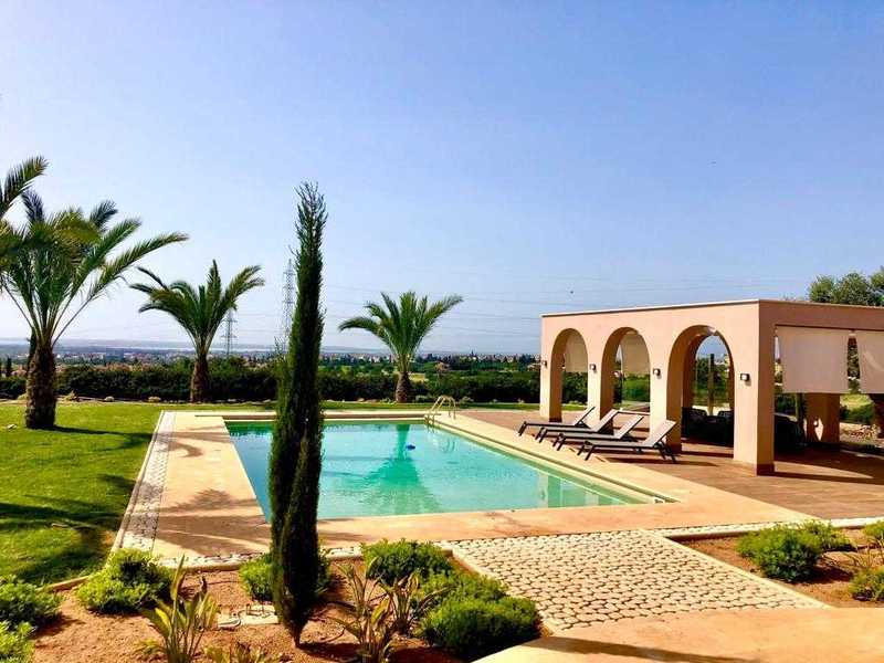 4 غرف نوم منزل في Kato Polemidia, Cyprus رقم 7054