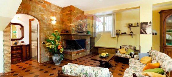 5 rooms Villa in Guidonia Montecelio, Italy No. 5727 17