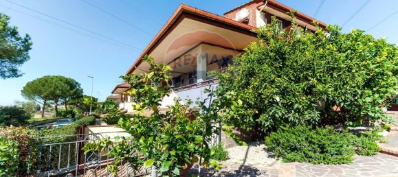 5 rooms Villa in Guidonia Montecelio, Italy No. 5727 11