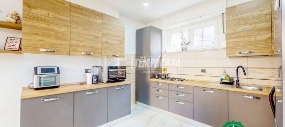 4 rooms Apartment in Alessandria, Italy No. 8470 4