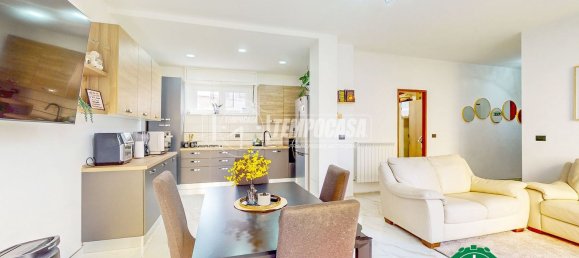 4 rooms Apartment in Alessandria, Italy No. 8470 2