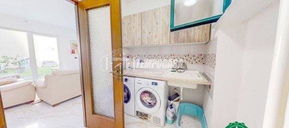 4 rooms Apartment in Alessandria, Italy No. 8470 16