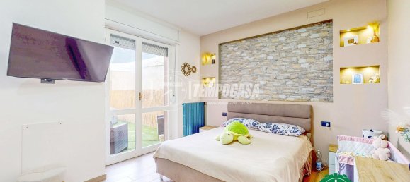 4 rooms Apartment in Alessandria, Italy No. 8470 7