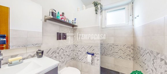 4 rooms Apartment in Alessandria, Italy No. 8470 15