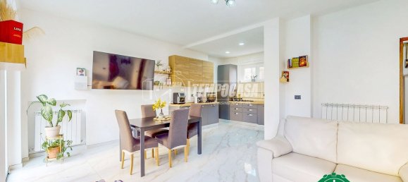 4 rooms Apartment in Alessandria, Italy No. 8470 3