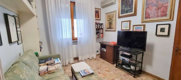 5 rooms Apartment in Montespertoli, Italy No. 291025 19