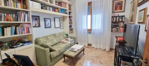 5 rooms Apartment in Montespertoli, Italy No. 291025 18