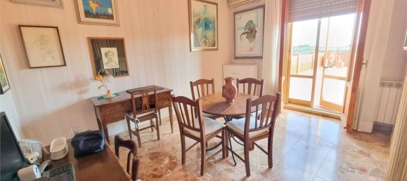 5 rooms Apartment in Montespertoli, Italy No. 291025 10