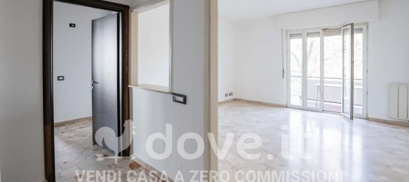3 rooms Apartment in Cusano Milanino, Italy No. 186612 5