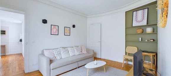 1 bedroom Apartment in Paris, France No. 166465 2