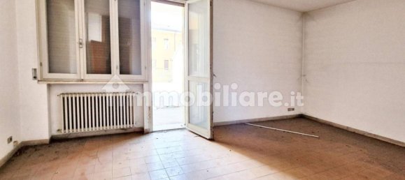 1425m² Office in Castel Bolognese, Italy No. 317475 3