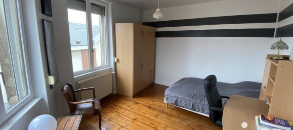 Casa de 6 dormitorios en Saint-Quentin, France No. 64727 8