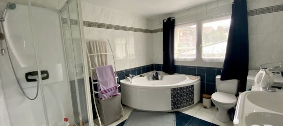 Casa de 6 dormitorios en Saint-Quentin, France No. 64727 10