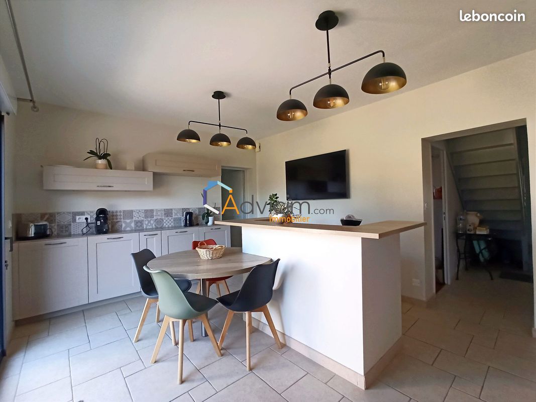 4 bedrooms House in Orleans, France No. 221079