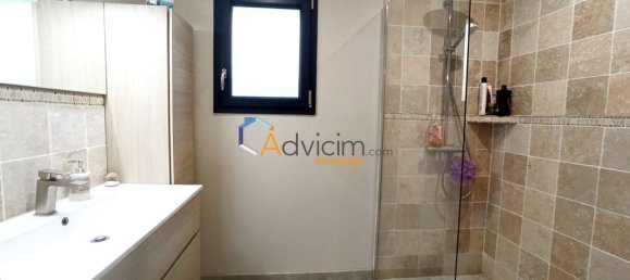 4 bedrooms House in Orleans, France No. 221079 10