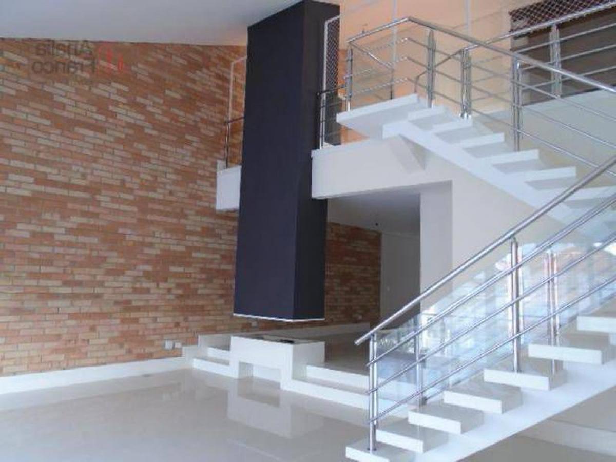 Casa de 3 dormitorios en Sao Paulo, Brazil No. 463176