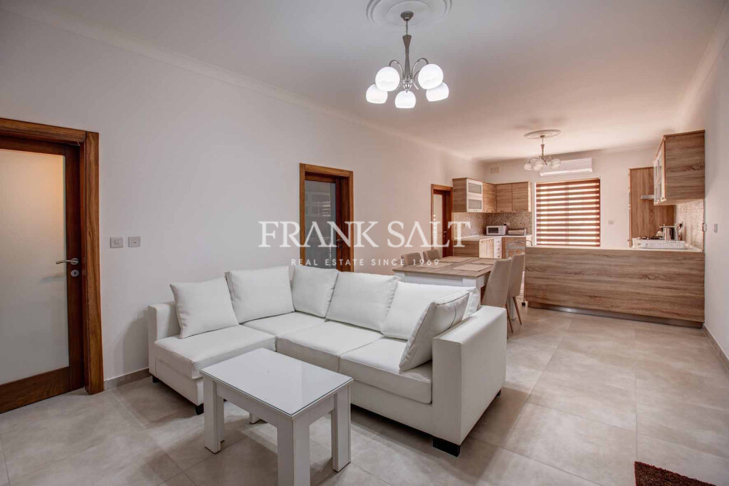 Квартира с 2 спальнями в Айнсилем, Мальта № 5573