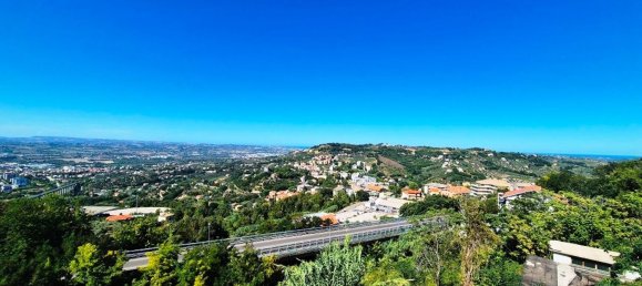 4 chambres Appartement à Chieti, Italy No. 310880 8