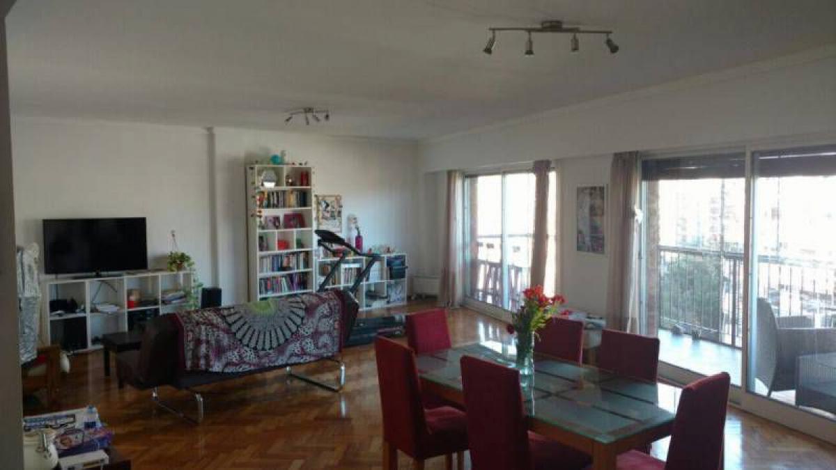Apartamento de 3 dormitorios en Buenos Aires, Argentina No. 96856