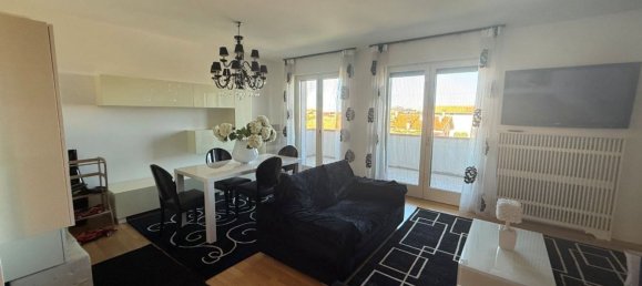 4 bedrooms Apartment in Civitanova Marche, Italy No. 372811 3