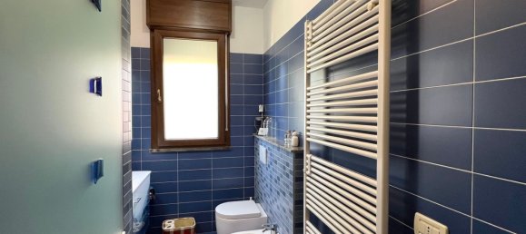 6 rooms Apartment in Argenta, Italy No. 290066 17