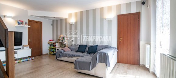 3-salle Maison à Pozzo d'Adda, Italy No. 273859 4