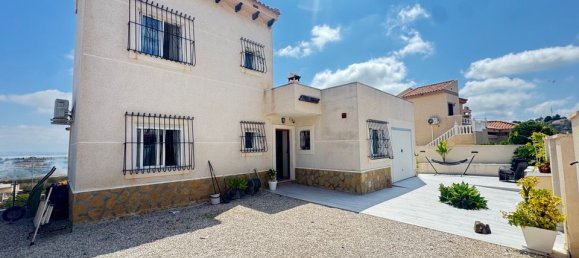 5 bedrooms Villa in San Miguel de Salinas, Spain No. 176560 2