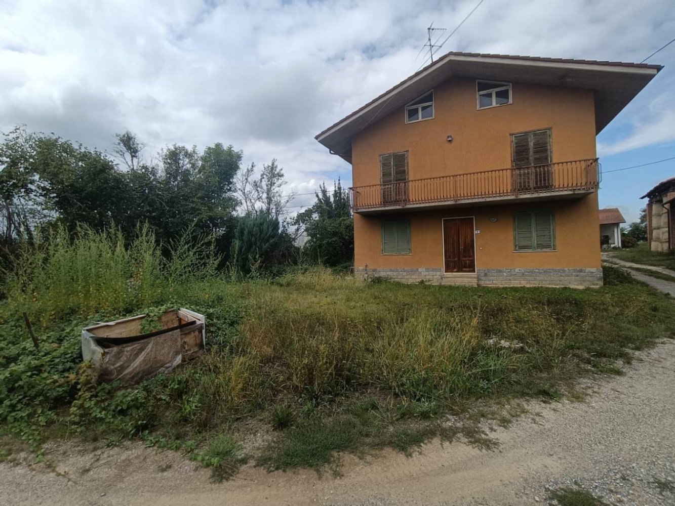 Villa de 4 dormitorios en Mondovì, Italy No. 345561