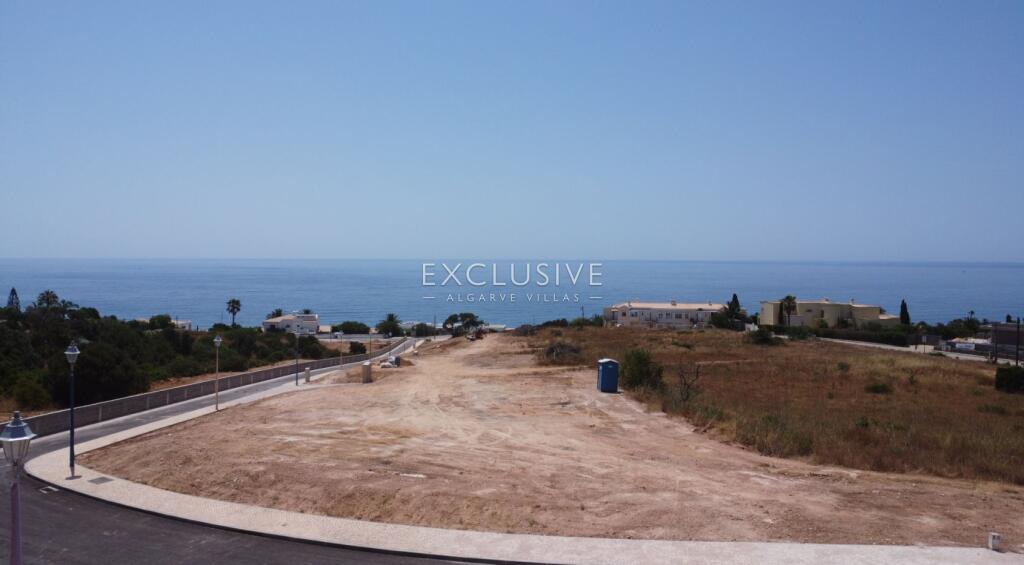 Terreno de 4 dormitorios en Luz, Portugal No. 265184