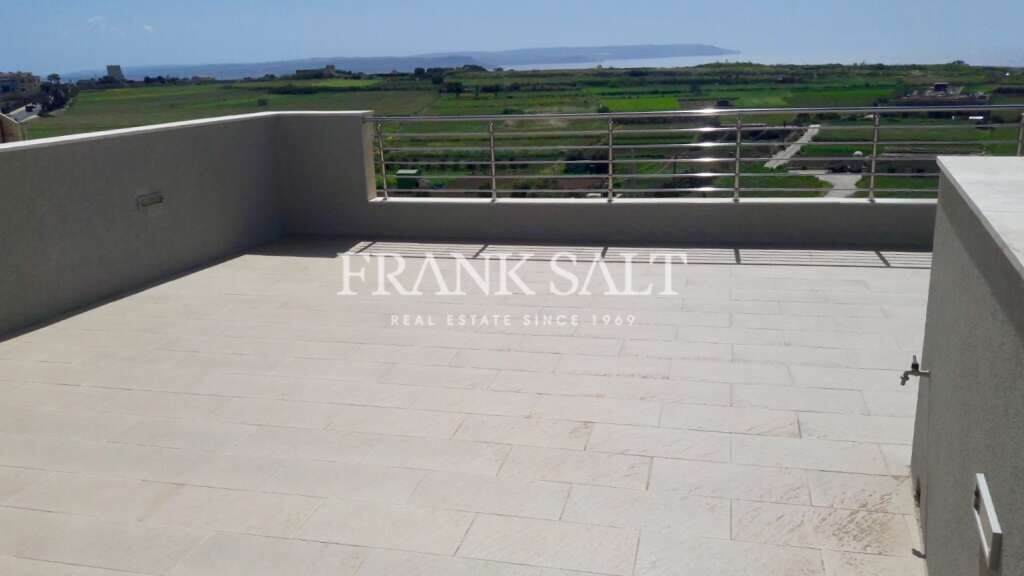 Пентхаус с 2 спальнями в Шеукия, Мальта № 5622