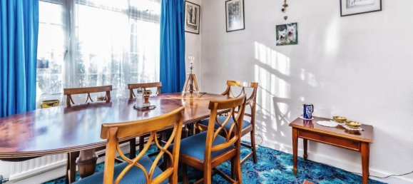 3 bedrooms House in Croydon, United Kingdom No. 8133 3