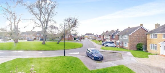 3 bedrooms House in Croydon, United Kingdom No. 8133 16