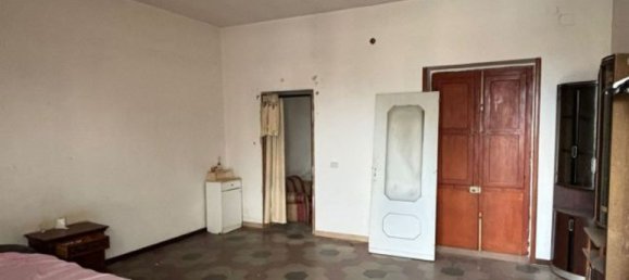 6-Zimmer Wohnung in Poggiomarino, Italy, Nr. 183899 9