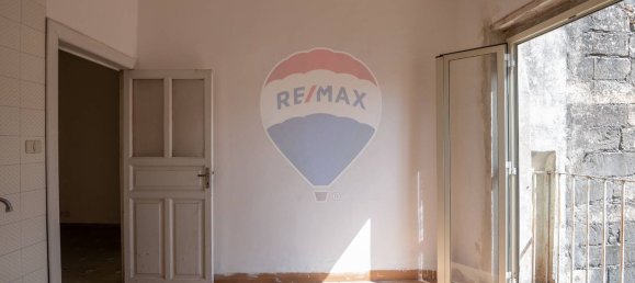 Casa de 6 habitaciónes en Ragusa, Italy No. 236321 23